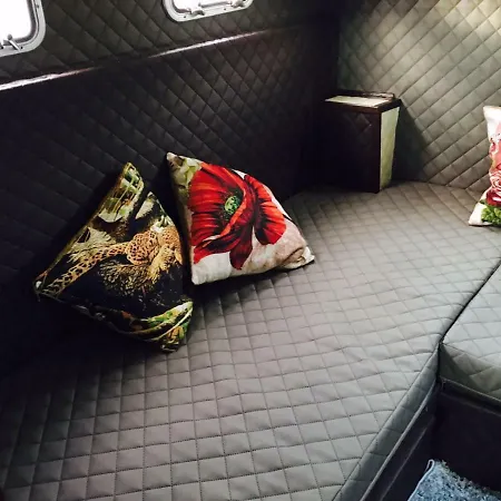 بوتيل *amazing! Mara Designer Boat Close 2 Amsterdam* *